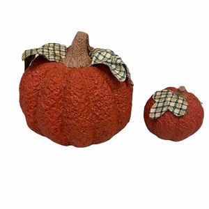 Farmhouse Retro Halloween Pumpkins Orange Green Big Little Decor